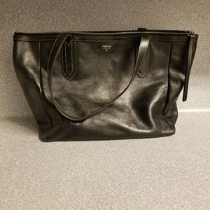 Fossil purse